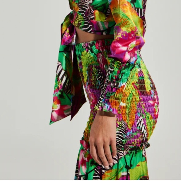 NWT AKIRA Green and Pink Wide Leg pants only - Picture 7 of 9